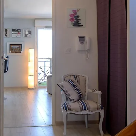 Duplex O Minimes - 4 Pers - Parking-metro شقة *